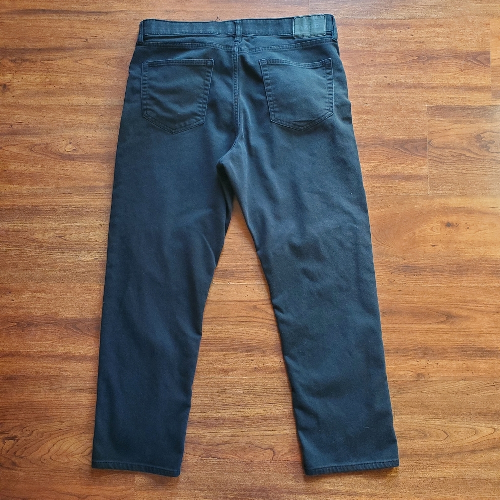 Izod Men's Straight Jeans Black Size 36x30 - Picture 3 of 8